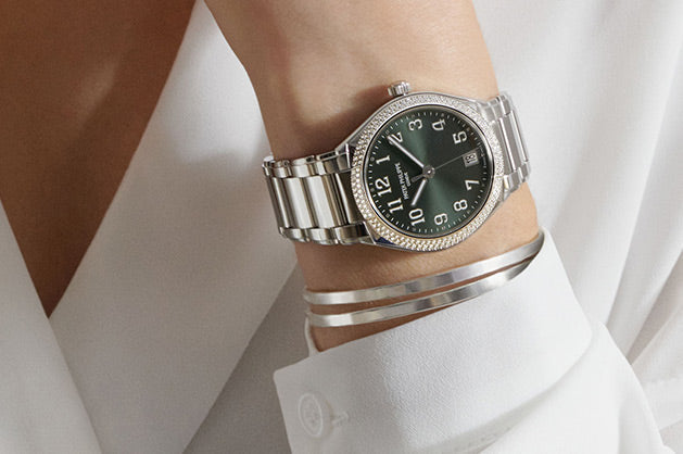 בין אמנות ליוקרה: הצצה ראשונית לתערוכת שעוני היוקרה החדשים