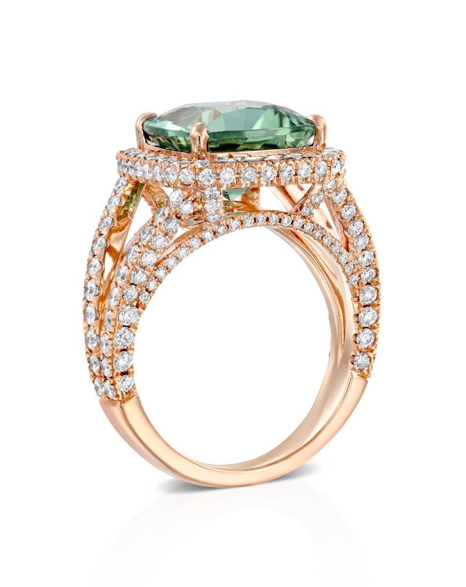 color: Rose Gold
