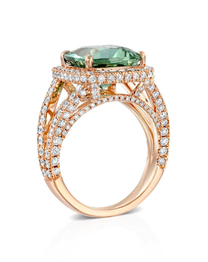 color: Rose Gold