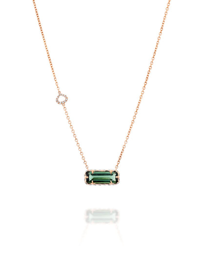 color: Rose Gold