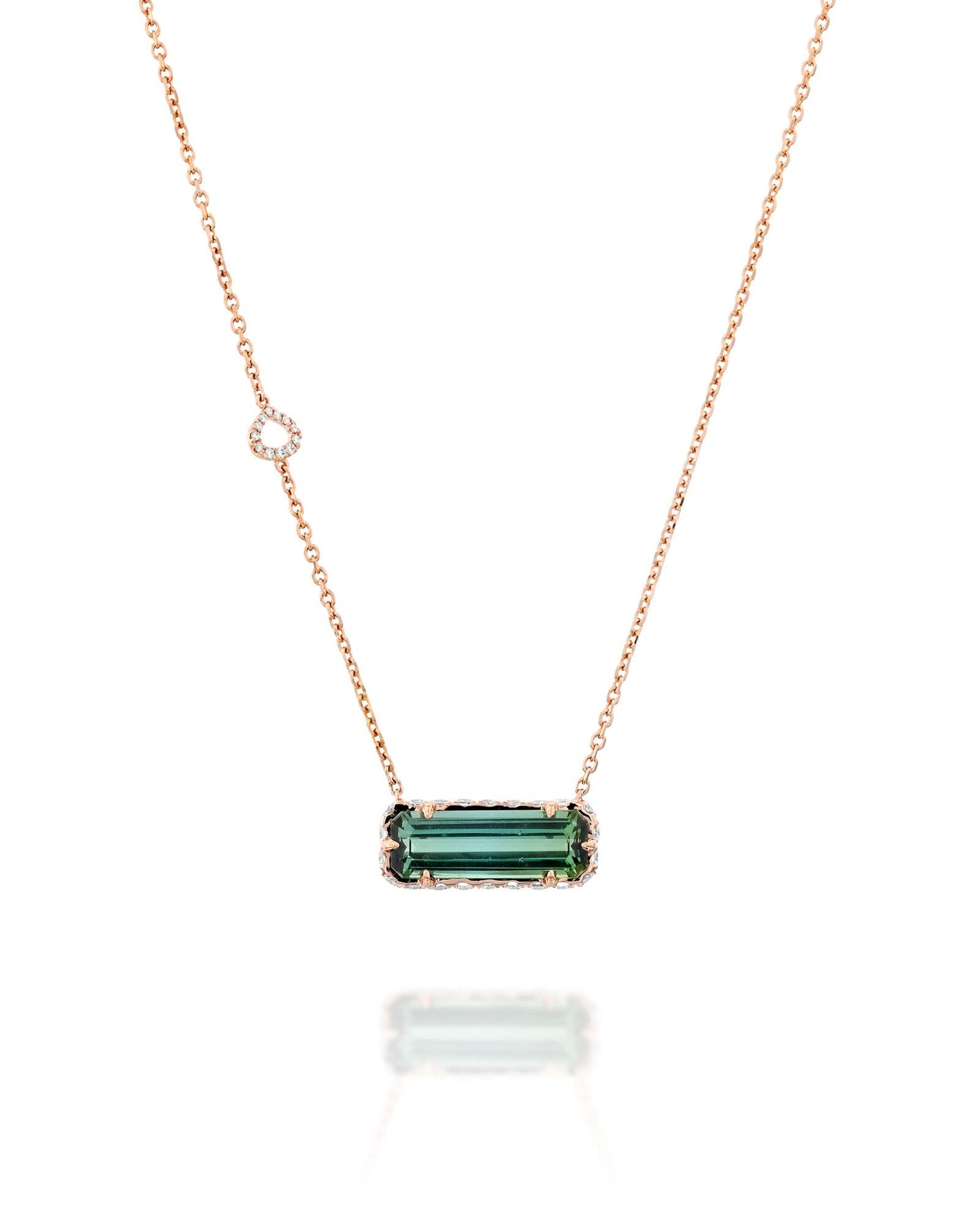 color: Rose Gold