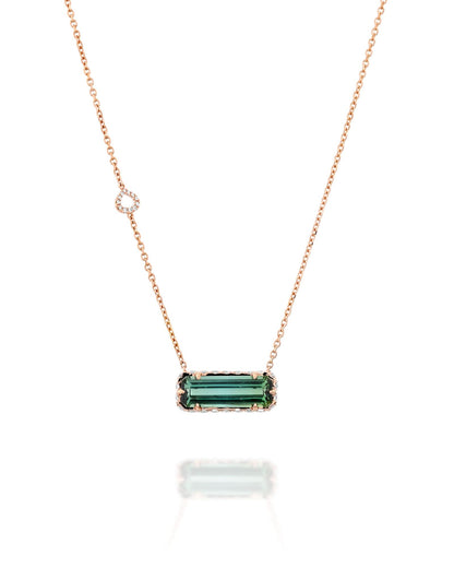 color: Rose Gold