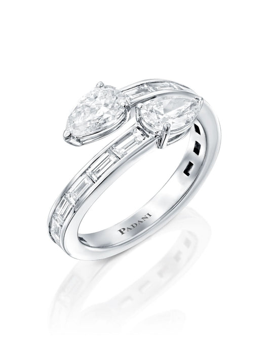 טבעת יהלומים בחיתוך טיפה ואובל עם שיבוץ באגט