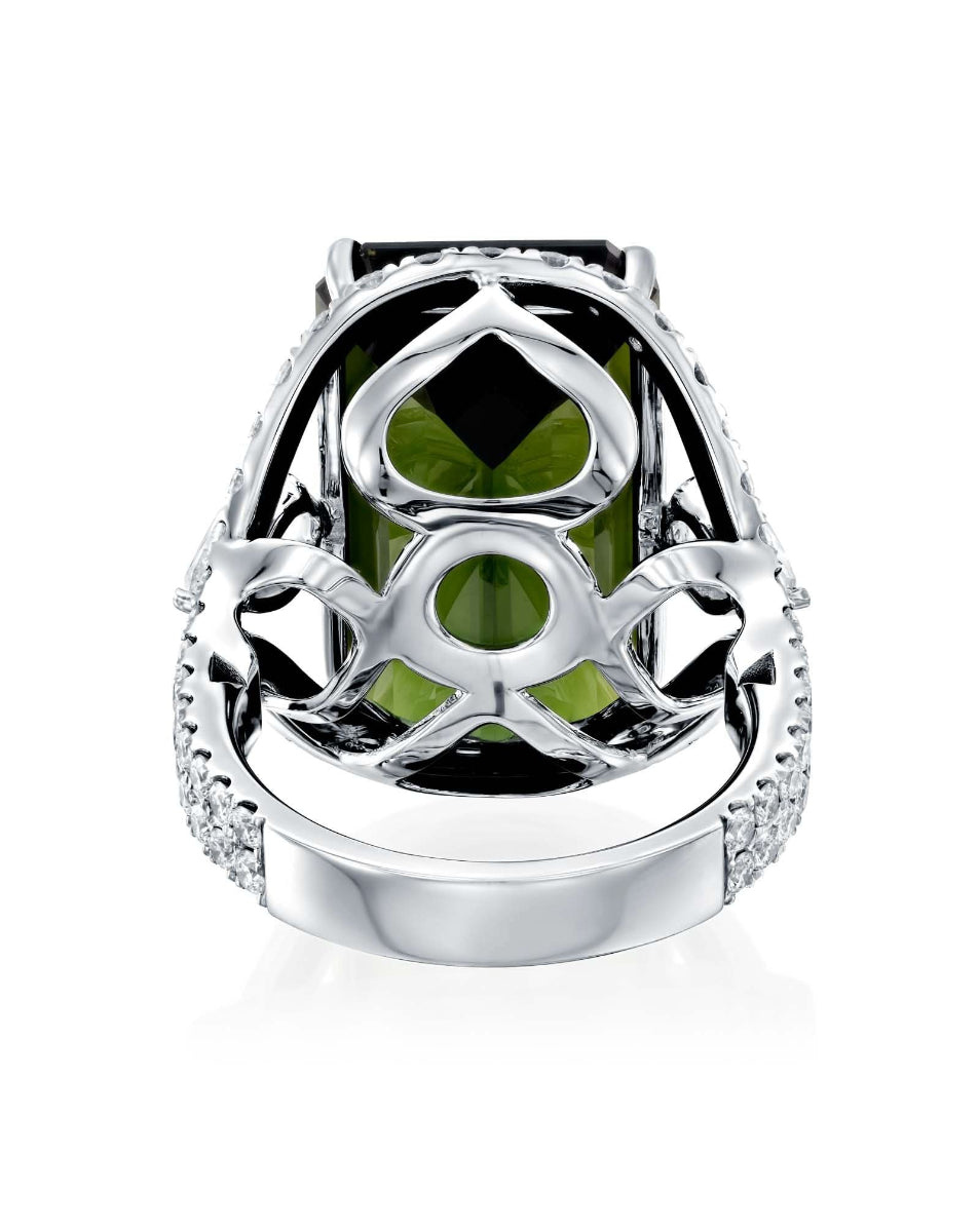 color: White Gold