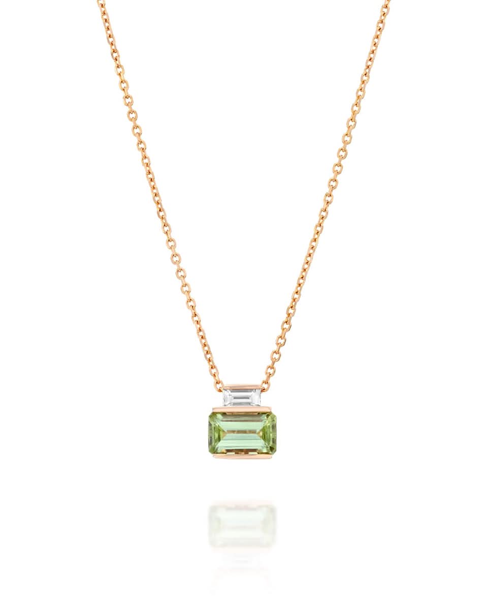color: Rose Gold