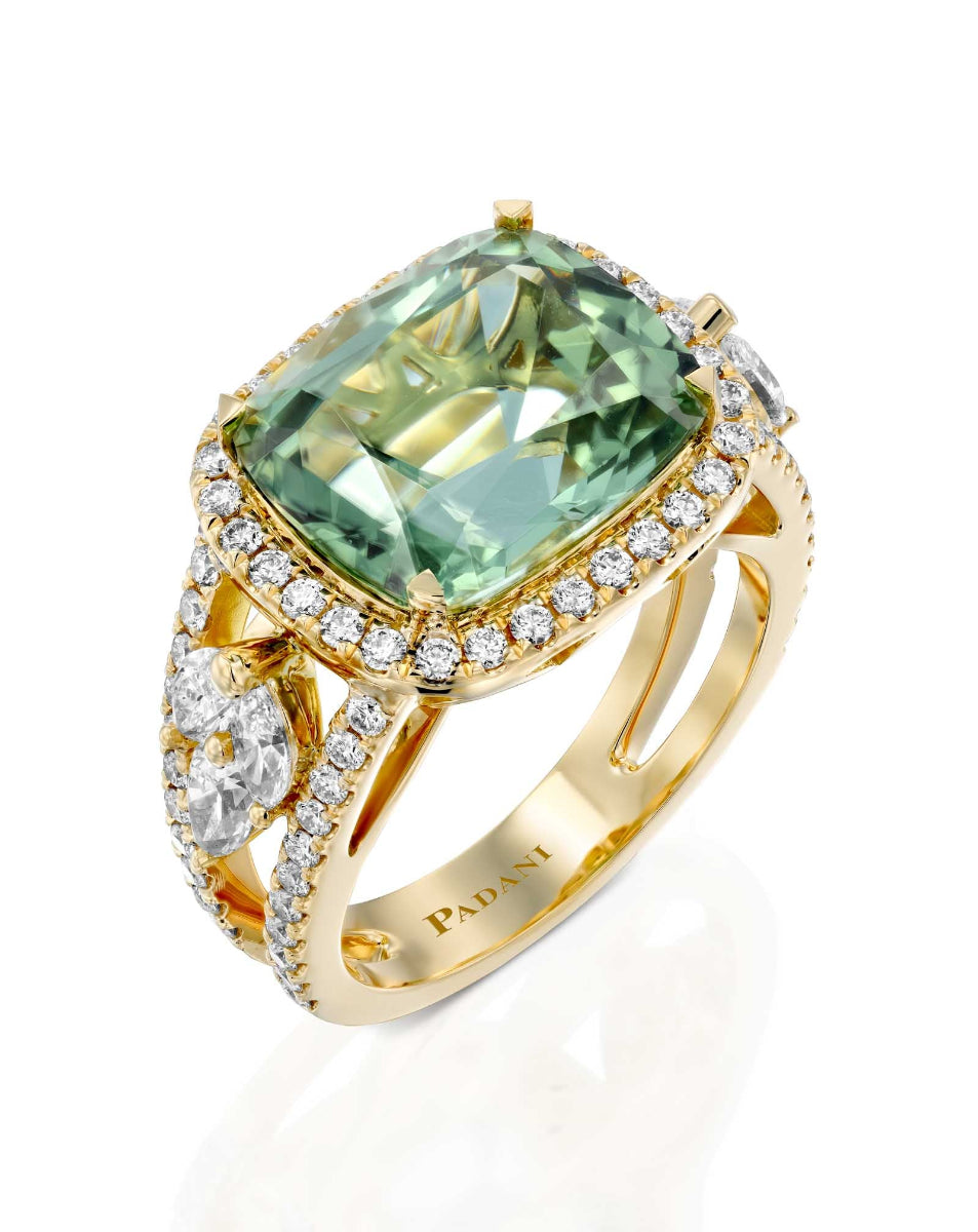 color: Yellow Gold