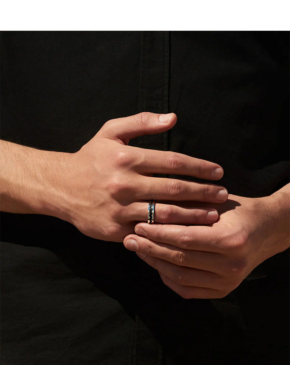 Akillis ring with DLC center and white gold