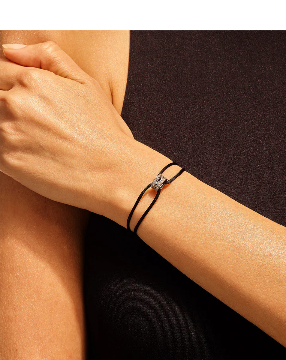 צמיד חוט Akillis משובץ יהלומים בזהב לבן