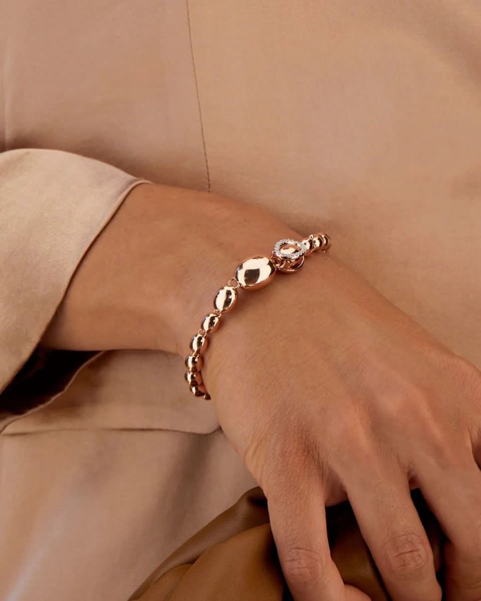 color: Rose Gold