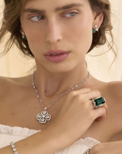 color: White Gold