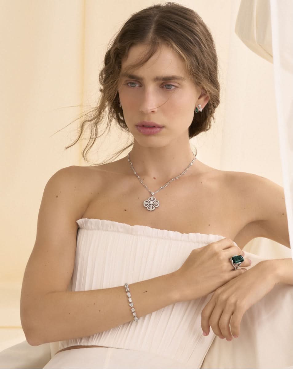 color: White Gold