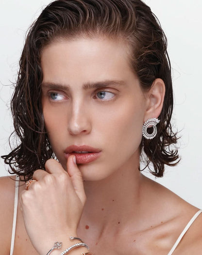 color: White Gold