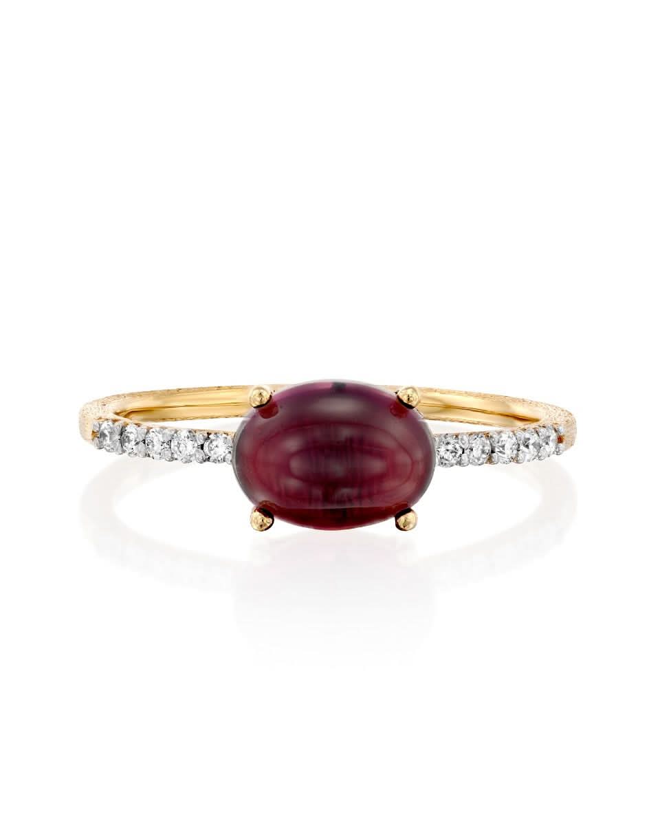 color: Yellow Gold