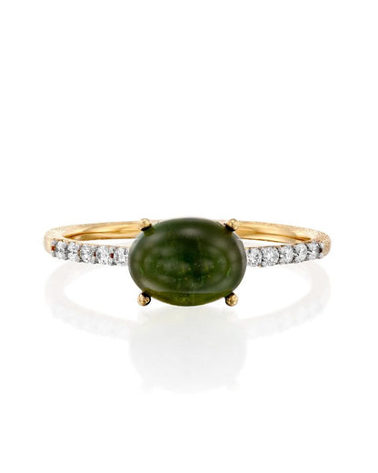 color: Yellow Gold