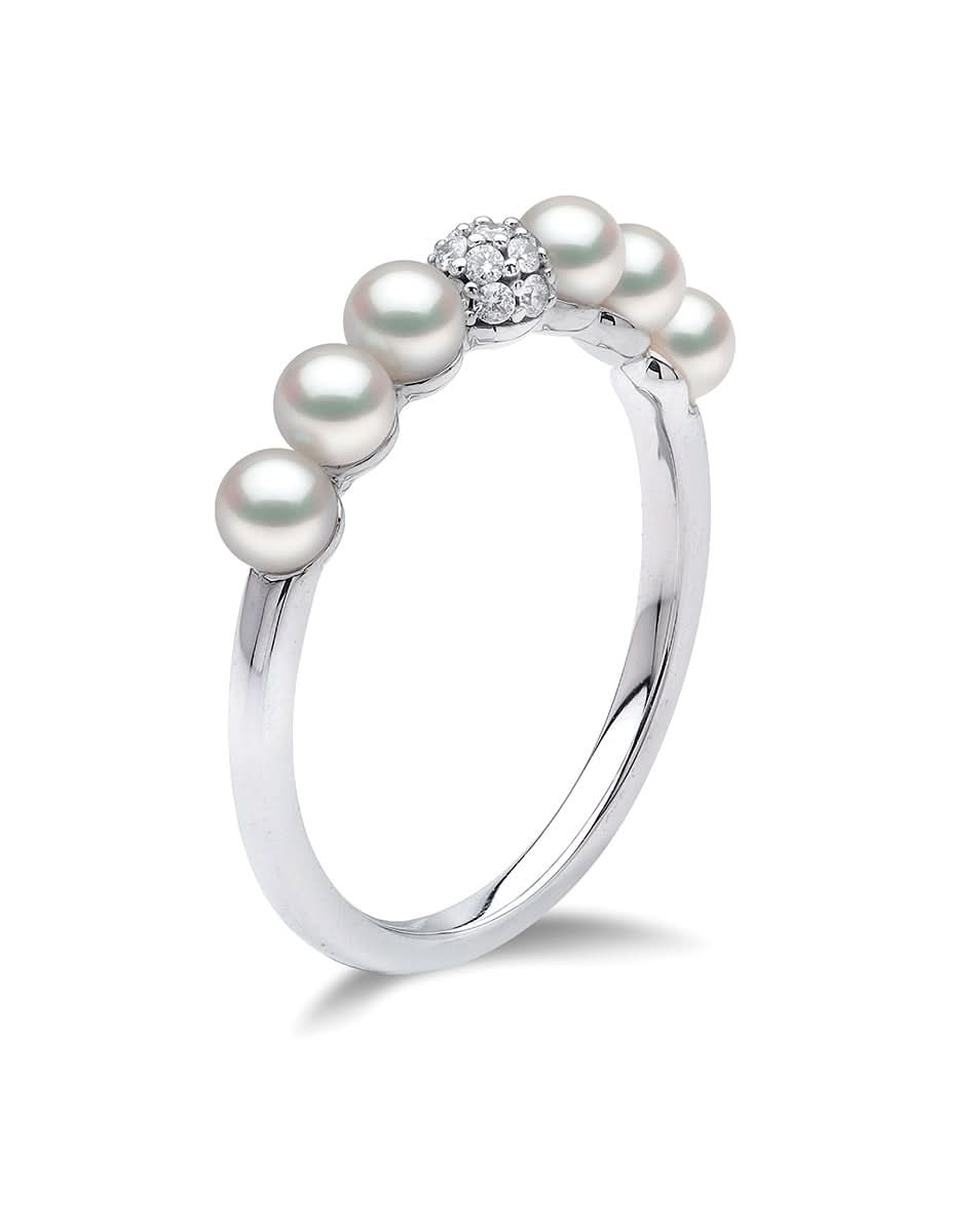 Pearl Ring With A Central Diamond Cluster – Padani