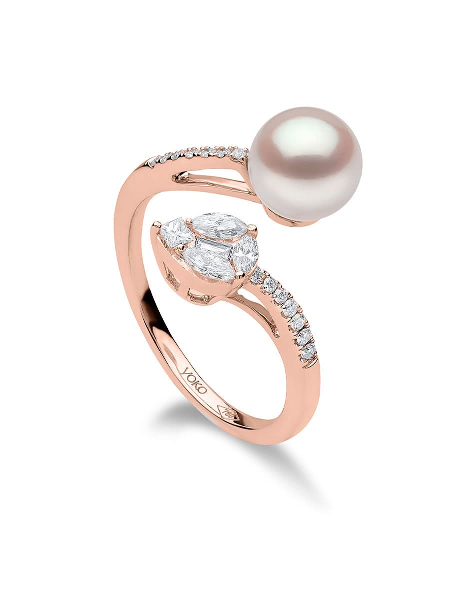 Rose Gold Ring Set With A Pearl And Pear-Shaped Diamonds – Padani