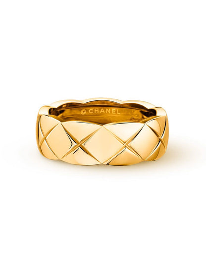 color: Yellow Gold