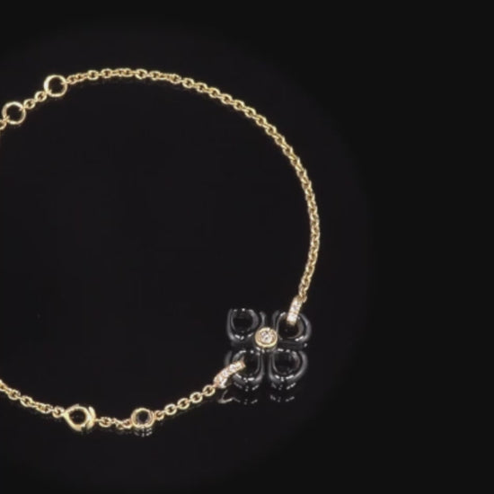 color: Rose Gold; color: Yellow Gold; color: White Gold;
