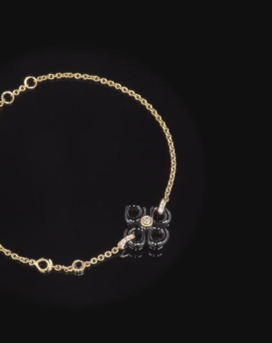 color: Rose Gold; color: Yellow Gold; color: White Gold;