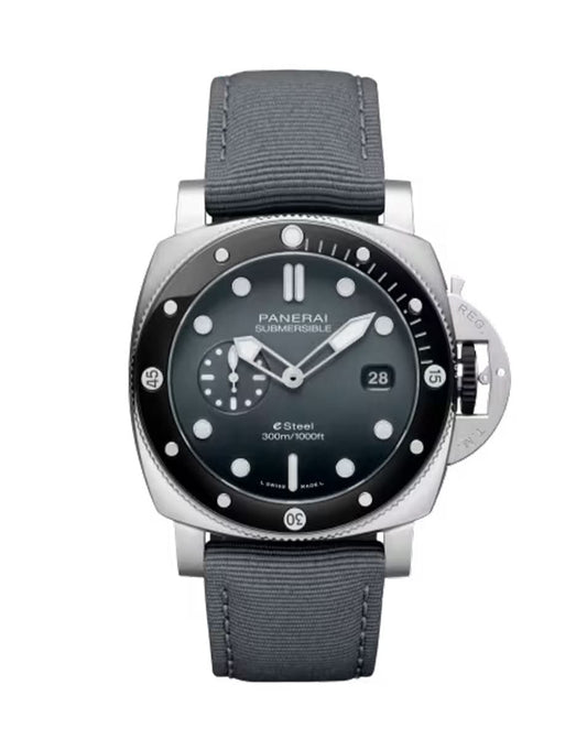Panerai Submersible QuarantaQuattro Grigio Roccia- 44mm