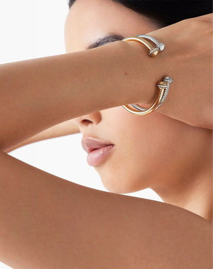 color: White Gold