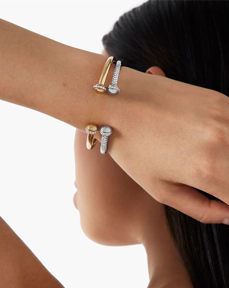 color: White Gold