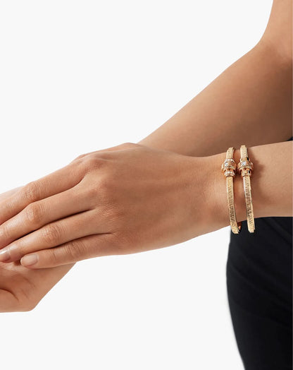 color: Rose Gold