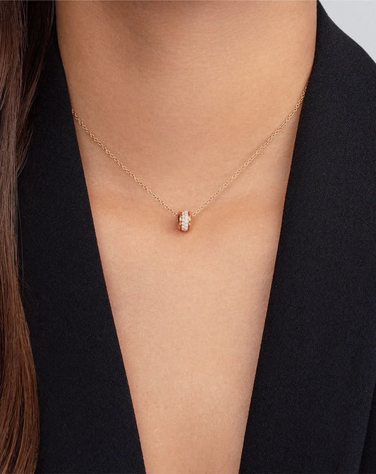 תליון POSSESSION בזהב אדום שורה אחת משובצת יהלומים