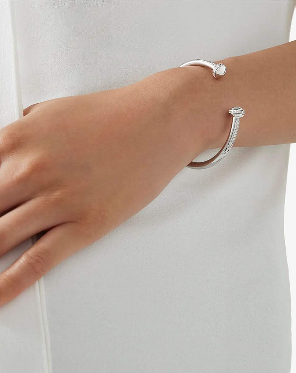 color: White Gold