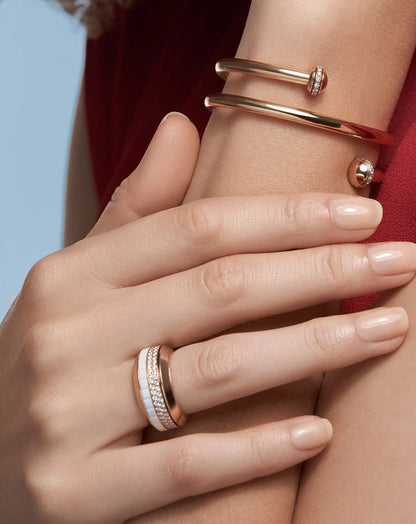 color: Rose Gold