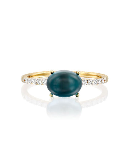 color: Yellow Gold